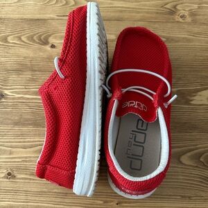 Red hey dudes - kids